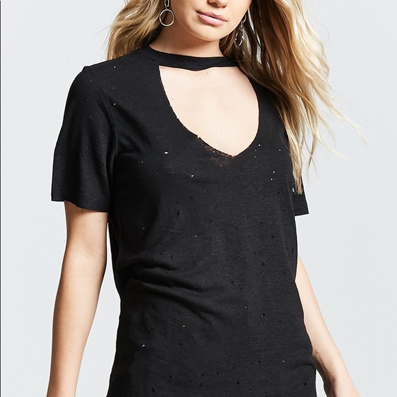 Forever 21 Tops - Black super soft distressed t-shirt Size Small